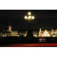 0293_1821 Lombardsbrücke bei Nacht - historische Laterne - Jungfernstieg. | Adventszeit - Weihnachtsmarkt in Hamburg - VOL.1